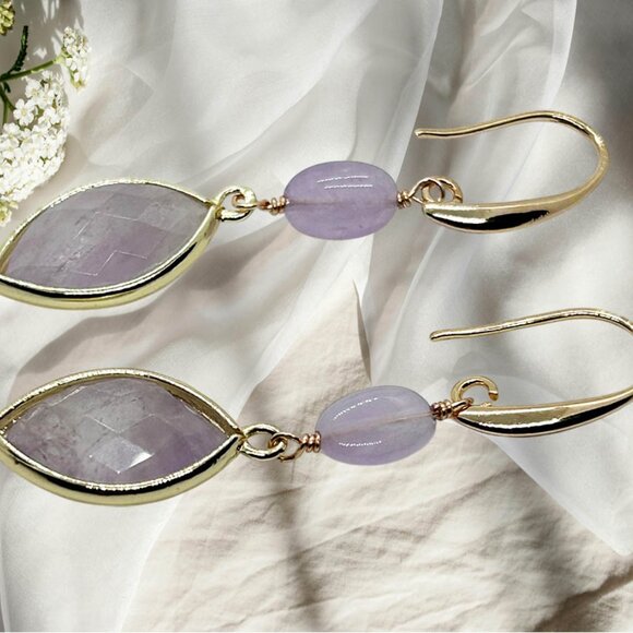 Tear Drop Amethyst Dangle Earrings - Picture 1 of 2